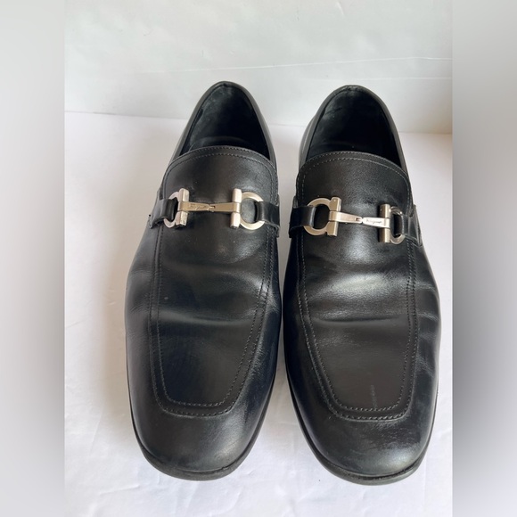 Salvatore Ferragamo Other - SALVATORE FERRAGAMO Men's Black Leather Silver Gancini HorseBit Loafers 8.5